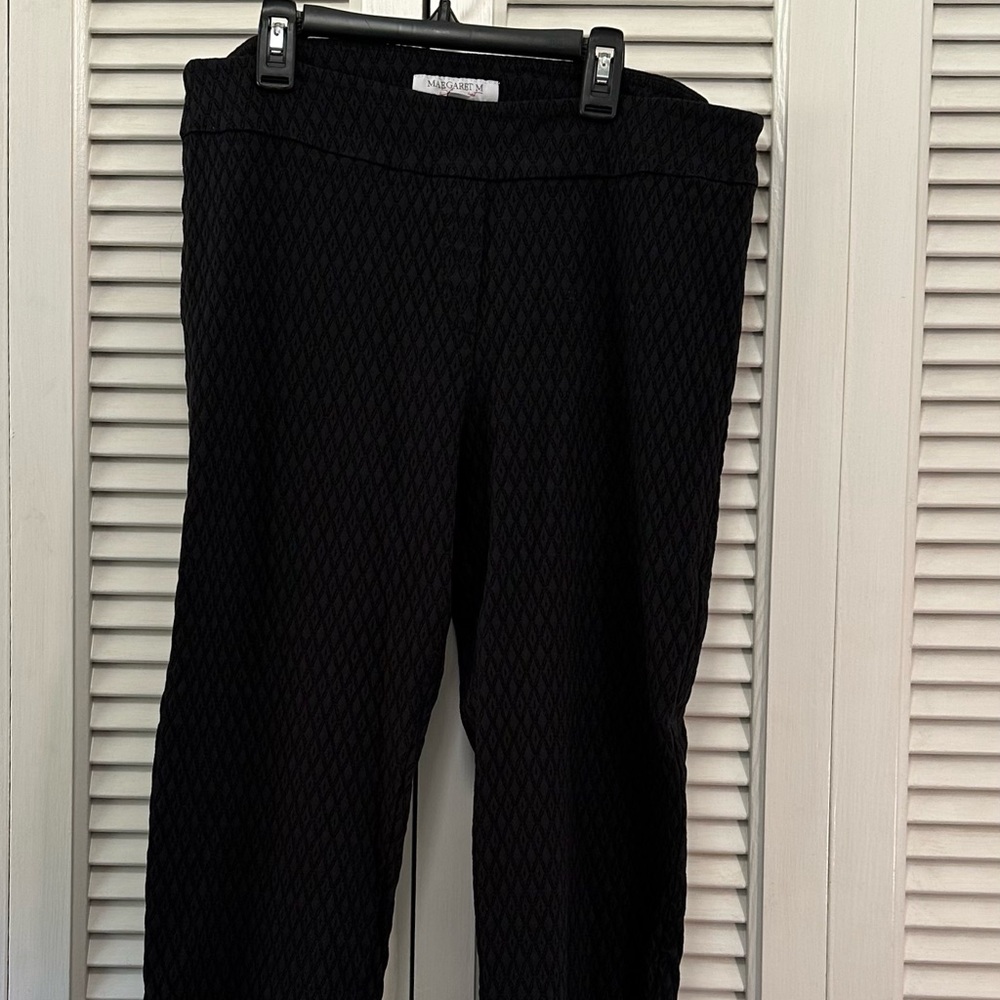 Margaret M Ankle Length Trousers with unique diamond patten in size XL